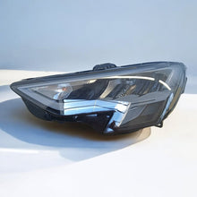 Load image into Gallery viewer, Frontscheinwerfer Audi A3 8Y0941011 90193975 Full LED Links Headlight