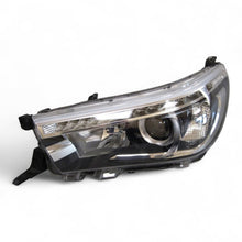 Laden Sie das Bild in den Galerie-Viewer, Frontscheinwerfer Toyota Hilux VIII LED Links Scheinwerfer Headlight SCH8757621636ls