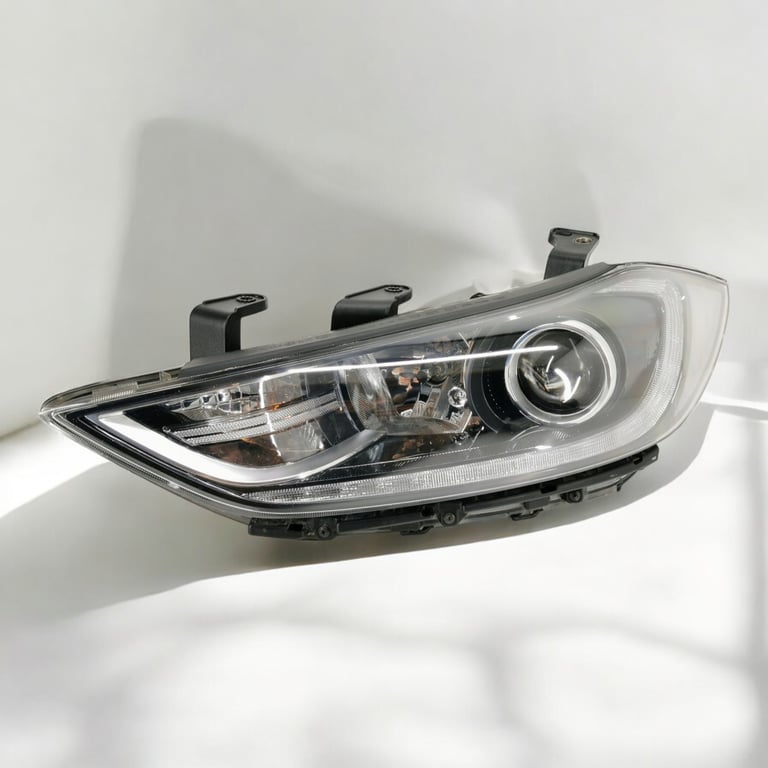 Frontscheinwerfer Hyundai Elantra 92101-F2100 LED Links Scheinwerfer Headlight