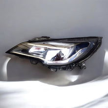 Load image into Gallery viewer, Frontscheinwerfer Opel Astra 39158005 LED Links Scheinwerfer Headlight