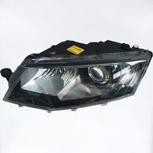 Load image into Gallery viewer, Frontscheinwerfer Hyundai I20 III 92101-Q0050 Links Scheinwerfer Headlight SCH4782308695pc