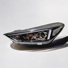 Load image into Gallery viewer, Frontscheinwerfer Hyundai Tucson 92101D7600 Links Scheinwerfer Headlight