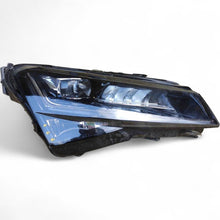 Laden Sie das Bild in den Galerie-Viewer, Frontscheinwerfer Skoda Superb III 3V1941016D LED Rechts Scheinwerfer Headlight