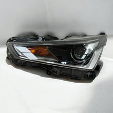 Laden Sie das Bild in den Galerie-Viewer, Frontscheinwerfer Toyota Aygo Links Scheinwerfer Headlight SCH6956481882ue