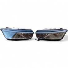 Laden Sie das Bild in den Galerie-Viewer, Frontscheinwerfer Skoda Octavia IV 5E4941015A 5E4941016A Full LED Ein Satz SCH4465243418si