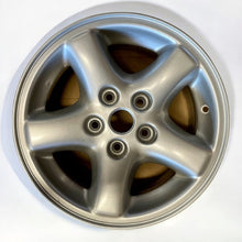 Laden Sie das Bild in den Galerie-Viewer, 1x Alufelge 15 Zoll 7.0&quot; 5x114.3 5GC85 Jeep Rim Wheel
