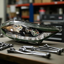 Laden Sie das Bild in den Galerie-Viewer, Frontscheinwerfer Honda Hr-V 100-18205 Full LED Links Scheinwerfer Headlight SCH1821852778zs