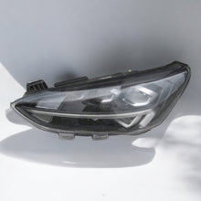 Laden Sie das Bild in den Galerie-Viewer, Frontscheinwerfer Ford Focus LED Links Scheinwerfer Headlight