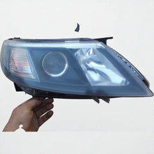 Laden Sie das Bild in den Galerie-Viewer, Frontscheinwerfer Saab 9-3 1EL009606-06 Xenon Rechts Scheinwerfer Headlight