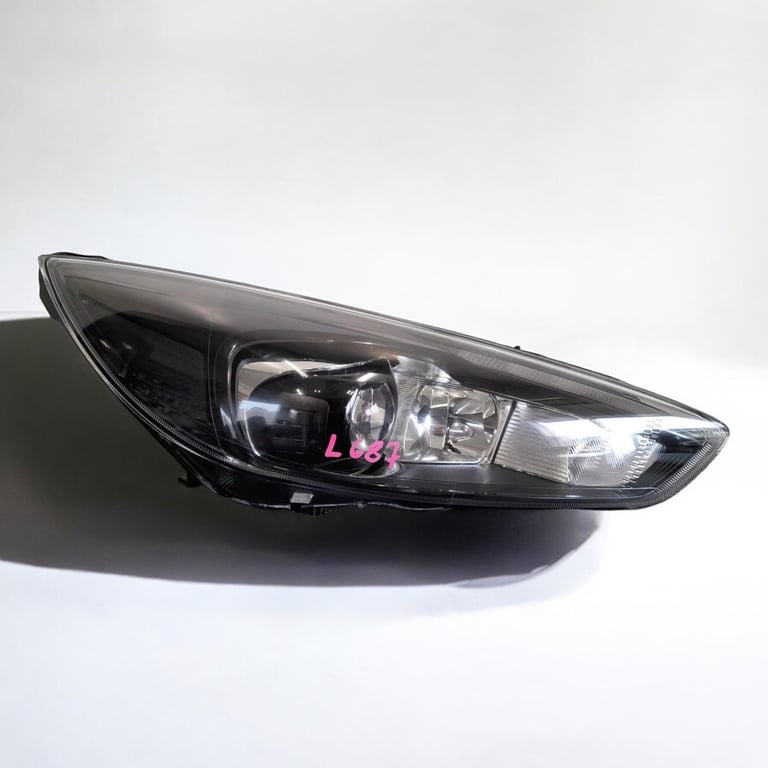 Frontscheinwerfer Ford Focus F1EB-13D154-CG Rechts Scheinwerfer Headlight