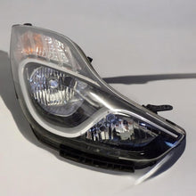 Laden Sie das Bild in den Galerie-Viewer, Frontscheinwerfer Hyundai Ix20 Rechts Scheinwerfer Headlight