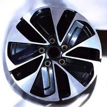 Laden Sie das Bild in den Galerie-Viewer, 1x Alufelge 16 Zoll 6.5&quot; 5x114.3 50ET Glanz Schwarz 52910-CR100 Kia Ceed