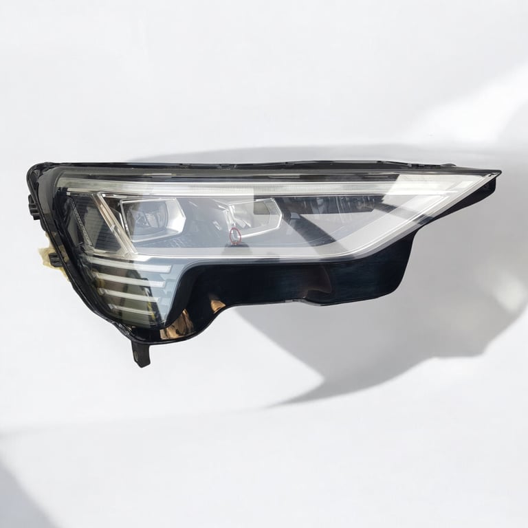 Frontscheinwerfer Audi E-Tron 4KE941040 Rechts Scheinwerfer Headlight