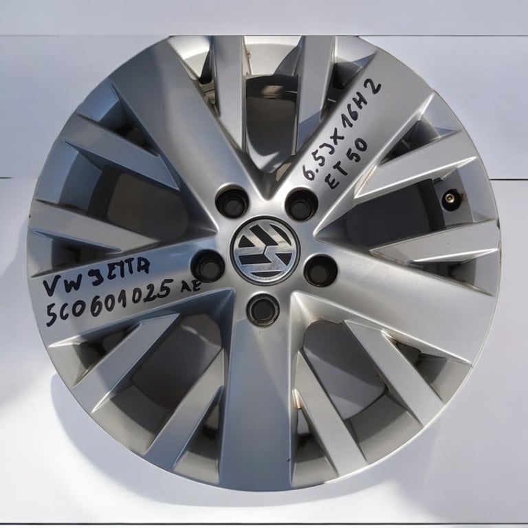 1x Alufelge 16 Zoll 6.5" 5x112 50ET Glanz Silber 5C0601025AE VW New Beetle Jetta FEL1430731837dp