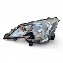 Laden Sie das Bild in den Galerie-Viewer, Frontscheinwerfer Mitsubishi Space Star Ein Stück (Rechts oder Links) Headlight SCH6302037736ou