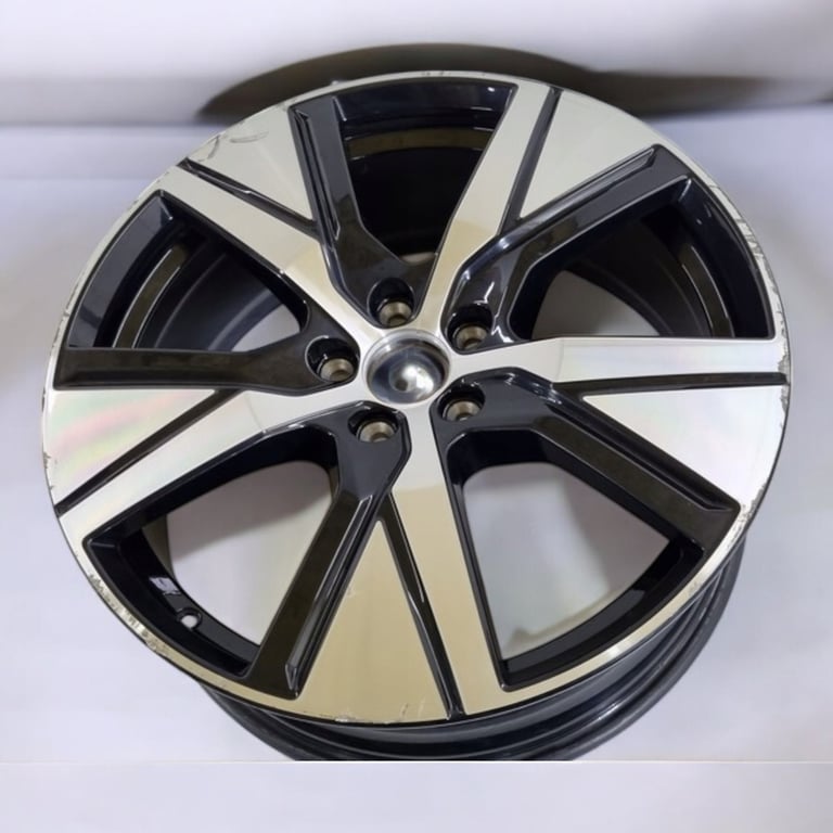 1x Alufelge 18 Zoll 7.5" 5x108 50,5ET 32243375 Volvo Rim Wheel