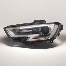 Laden Sie das Bild in den Galerie-Viewer, Frontscheinwerfer Audi Etron 8V0941005H Xenon Links Scheinwerfer Headlight