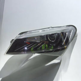 Frontscheinwerfer Skoda Superb III 3V1941015A Xenon Links Scheinwerfer Headlight