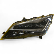 Laden Sie das Bild in den Galerie-Viewer, Frontscheinwerfer Seat Leon 5F1941007B LED Ein Stück (Rechts oder Links)