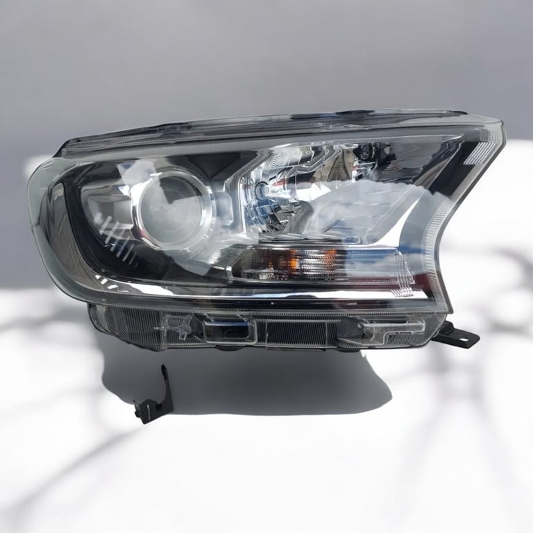 Frontscheinwerfer Ford Ranger Rechts Scheinwerfer Headlight