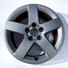 Laden Sie das Bild in den Galerie-Viewer, 1x Alufelge 15 Zoll 6.0&quot; 5x100 38ET Glanz Silber 8L0601025P Audi Rim Wheel