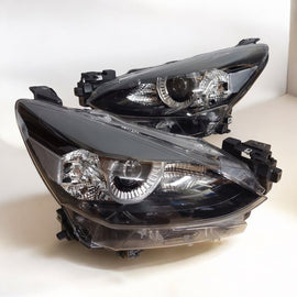 Frontscheinwerfer Mazda 2 D43N-51030 D43N-51040 LED Ein Satz Headlight SCH3297000039xq