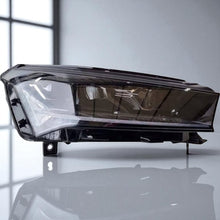 Laden Sie das Bild in den Galerie-Viewer, Frontscheinwerfer Skoda Enyaq IV 5LB941016A Rechts Scheinwerfer Headlight