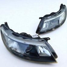 Laden Sie das Bild in den Galerie-Viewer, Frontscheinwerfer Saab 9-3 93 P12770140 Ein Satz Scheinwerfer Headlight