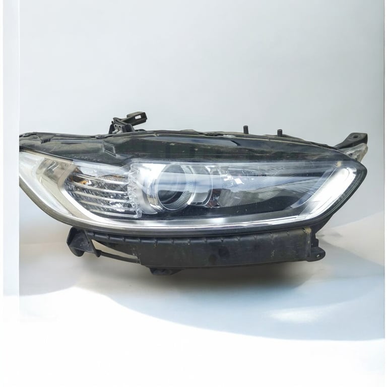 Frontscheinwerfer Ford Mondeo DS7313W029BG 89911932 Rechts Headlight