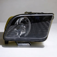 Laden Sie das Bild in den Galerie-Viewer, Frontscheinwerfer Ford 8R33-13005-BE Xenon Rechts Scheinwerfer Headlight SCH7933102718ng