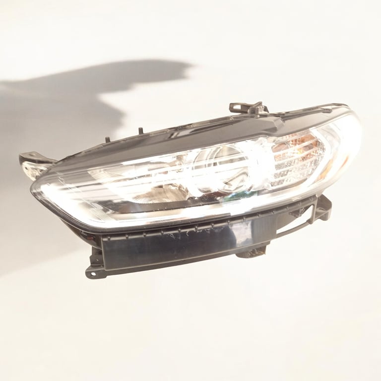 Frontscheinwerfer Ford Mondeo DS73-13W030-AE Links Scheinwerfer Headlight