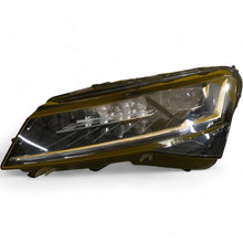 Laden Sie das Bild in den Galerie-Viewer, Frontscheinwerfer Skoda Superb III 3V1941015D LED Links Scheinwerfer Headlight