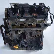 Laden Sie das Bild in den Galerie-Viewer, Motor Audi Skoda VW CLH 1.6 TDI Diesel Engine Unkomplett