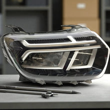 Laden Sie das Bild in den Galerie-Viewer, Frontscheinwerfer Dacia Duster 260106194R LED Rechts Scheinwerfer Headlight