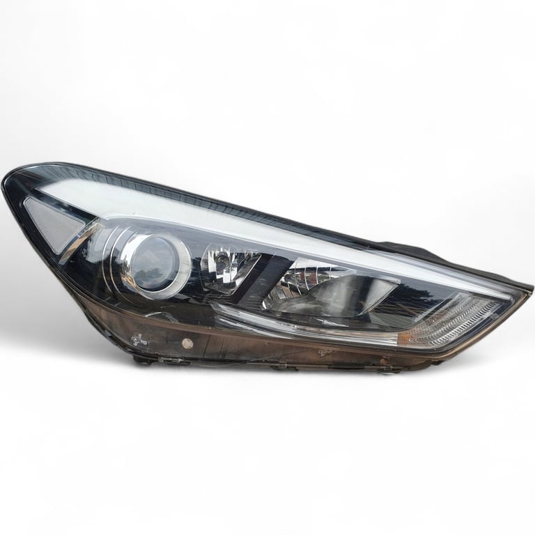 Frontscheinwerfer Hyundai Tucson 92101-D7110 Ein Stück (Rechts oder Links)
