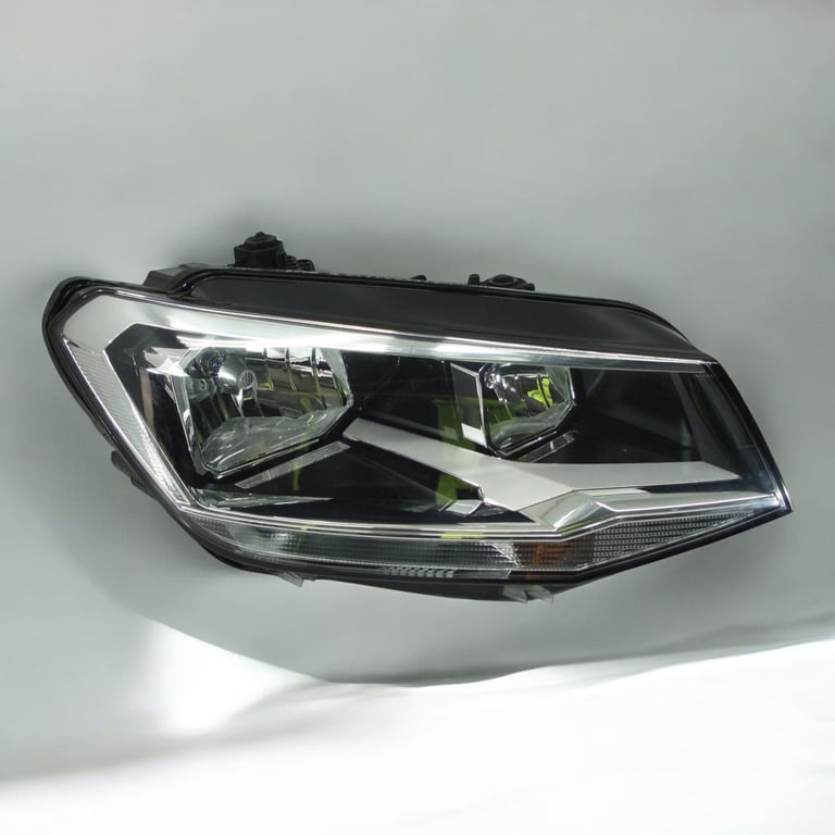 Frontscheinwerfer VW Caddy III 2K1941006 1EA012286-06 Rechts Headlight