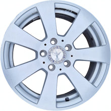 Laden Sie das Bild in den Galerie-Viewer, 1x Alufelge 16 Zoll 6.0&quot; 5x112 A2049011002 Mercedes-Benz W204 Rim Wheel