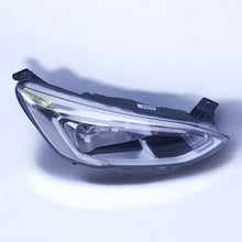 Laden Sie das Bild in den Galerie-Viewer, Frontscheinwerfer Ford Focus JX7B13W029AE Rechts Scheinwerfer Headlight