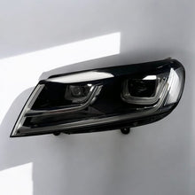 Laden Sie das Bild in den Galerie-Viewer, Frontscheinwerfer VW Touareg 7P0941751B Xenon Links Scheinwerfer Headlight SCH5494626745te