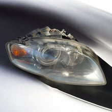 Load image into Gallery viewer, Frontscheinwerfer Audi A4 8E0941004AM 0301219272 Rechts Scheinwerfer Headlight