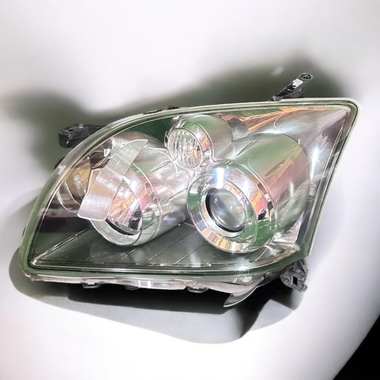 Frontscheinwerfer Toyota Avensis 8117005240 Links Scheinwerfer Headlight