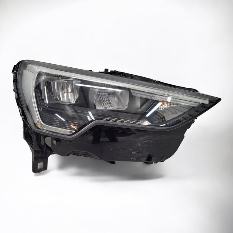 Frontscheinwerfer Audi Q3 83A941012 LED Rechts Scheinwerfer Headlight