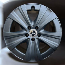 Load image into Gallery viewer, 4x Alufelge 18 Zoll 8.0" 5x112 43ET Glanz Graphit A2134013700 Mercedes-Benz FEL1594066223rw