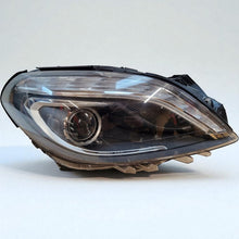 Laden Sie das Bild in den Galerie-Viewer, Frontscheinwerfer Mercedes-Benz W246 2468207261 LED Rechts Headlight SCH4602483965ad