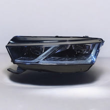 Laden Sie das Bild in den Galerie-Viewer, Frontscheinwerfer Skoda Octavia 5E4941015A LED Links Scheinwerfer Headlight SCH3430692195ds