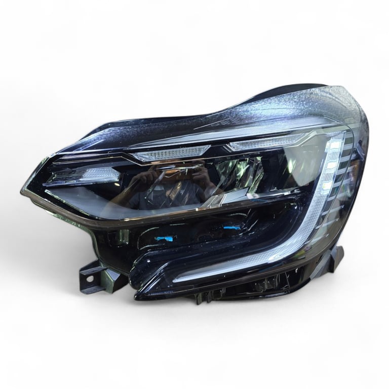 Frontscheinwerfer Renault Captur II 260608476 Ein Stück (Rechts oder Links) SCH7200104926kg