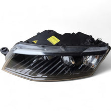 Laden Sie das Bild in den Galerie-Viewer, Frontscheinwerfer Skoda Octavia III 5E1941015B Bi-Xenon Links Headlight SCH2388911052kw