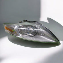 Laden Sie das Bild in den Galerie-Viewer, Frontscheinwerfer Ford Mondeo BS71-13D154-AE Xenon Rechts Scheinwerfer Headlight SCH9980165824su