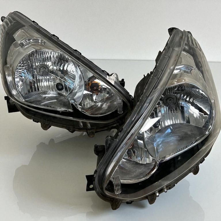 Frontscheinwerfer Mitsubishi Space Star Ein Stück (Rechts oder Links) Headlight
