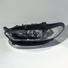 Laden Sie das Bild in den Galerie-Viewer, Frontscheinwerfer Ford Mondeo DS73-13W030-EC Links Scheinwerfer Headlight SCH7996343380ql